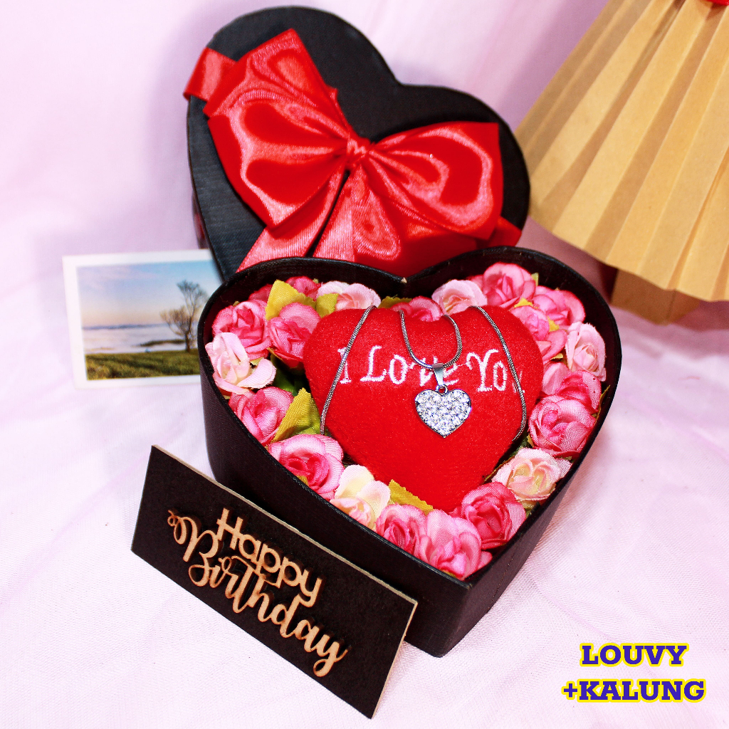 Kado Hadiah Romantis Bunga Love Box, Kado Ulang Tahun, Anniversary & Momen Spesial, Kado Aesthetic u