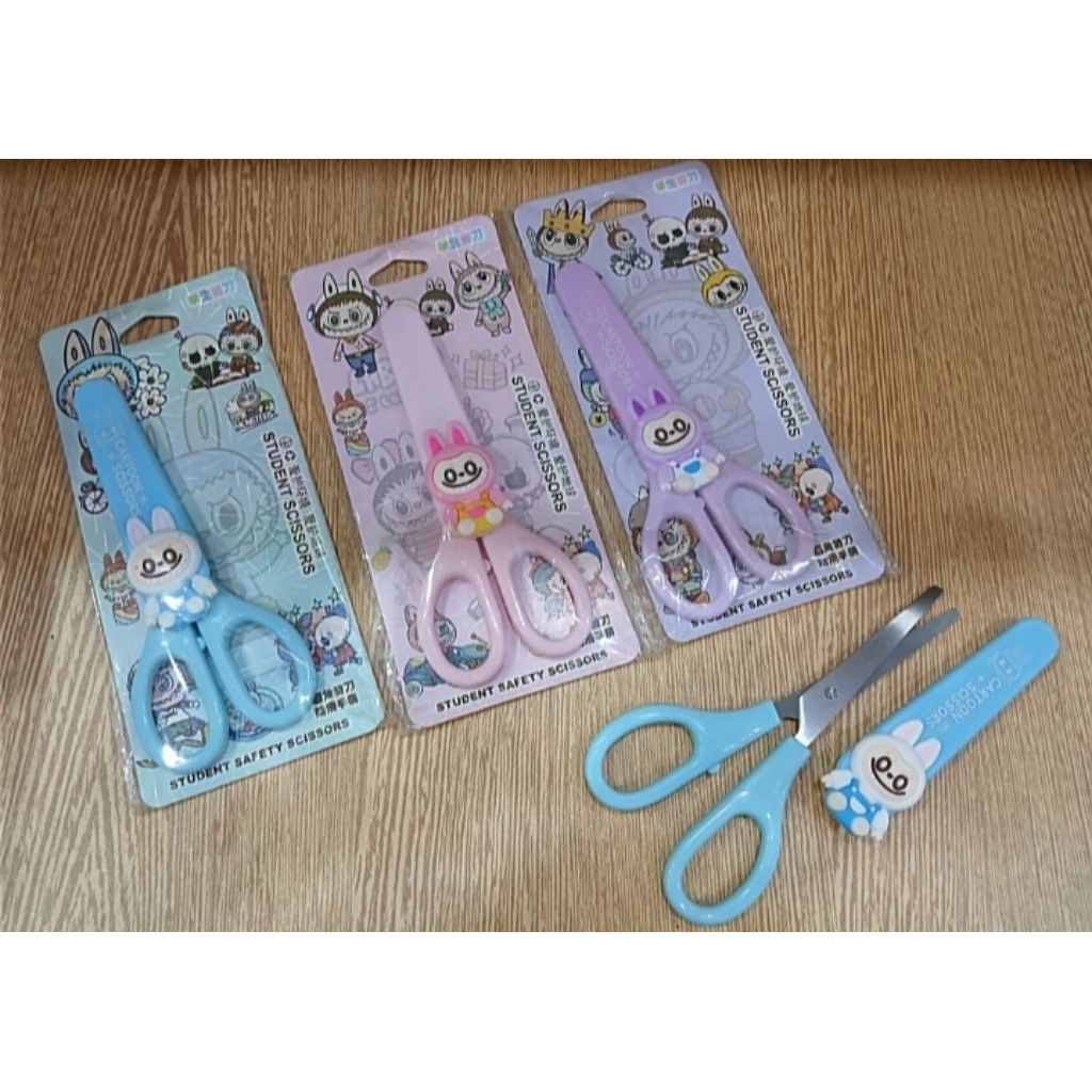 

Gunting biasa labubu