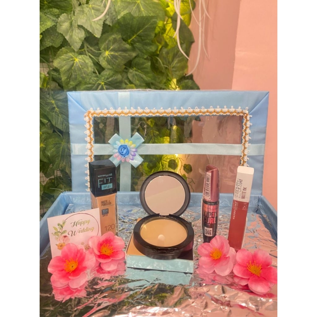 PAKET SESERAHAN MAKE-UP MAYBELLINE (FREE BOX SESERAHAN)