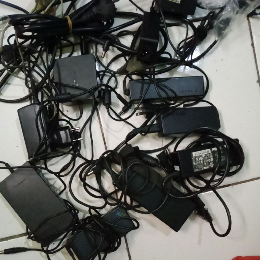 adaptor laptop toshiba acer asus