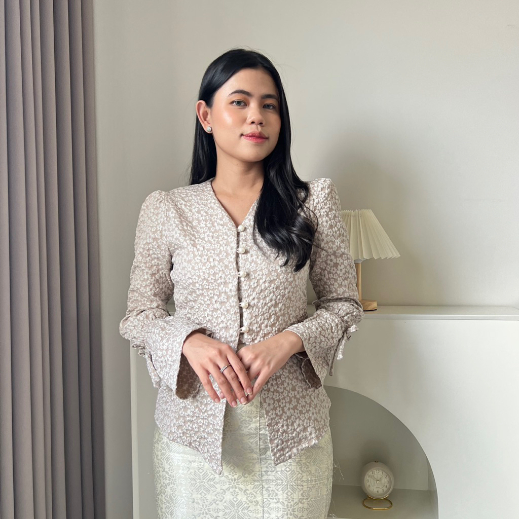 Hoolaqueen - Chana Blouse - Kebaya Wanita Simple - Atasan Fukhoro Jaguard - Outfit Kondangan