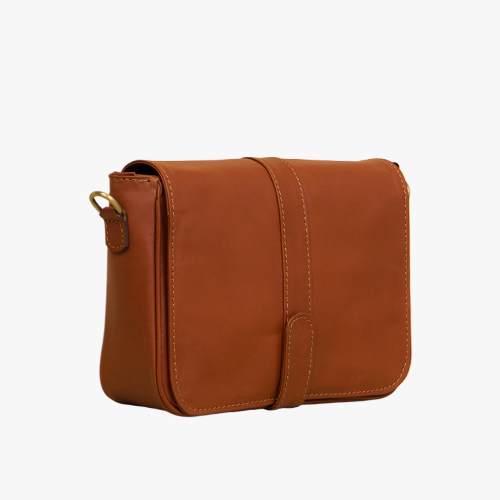 Wander Tas Selempang Kulit Asli Lecari