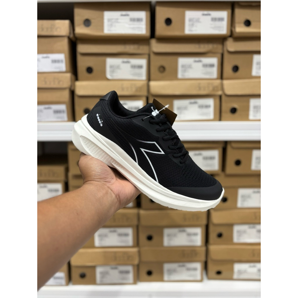 SEPATU RUNNING PRIA DIADORA MURDOCK BLACK DIARU241207B ORIGINAL BNIB SHOES