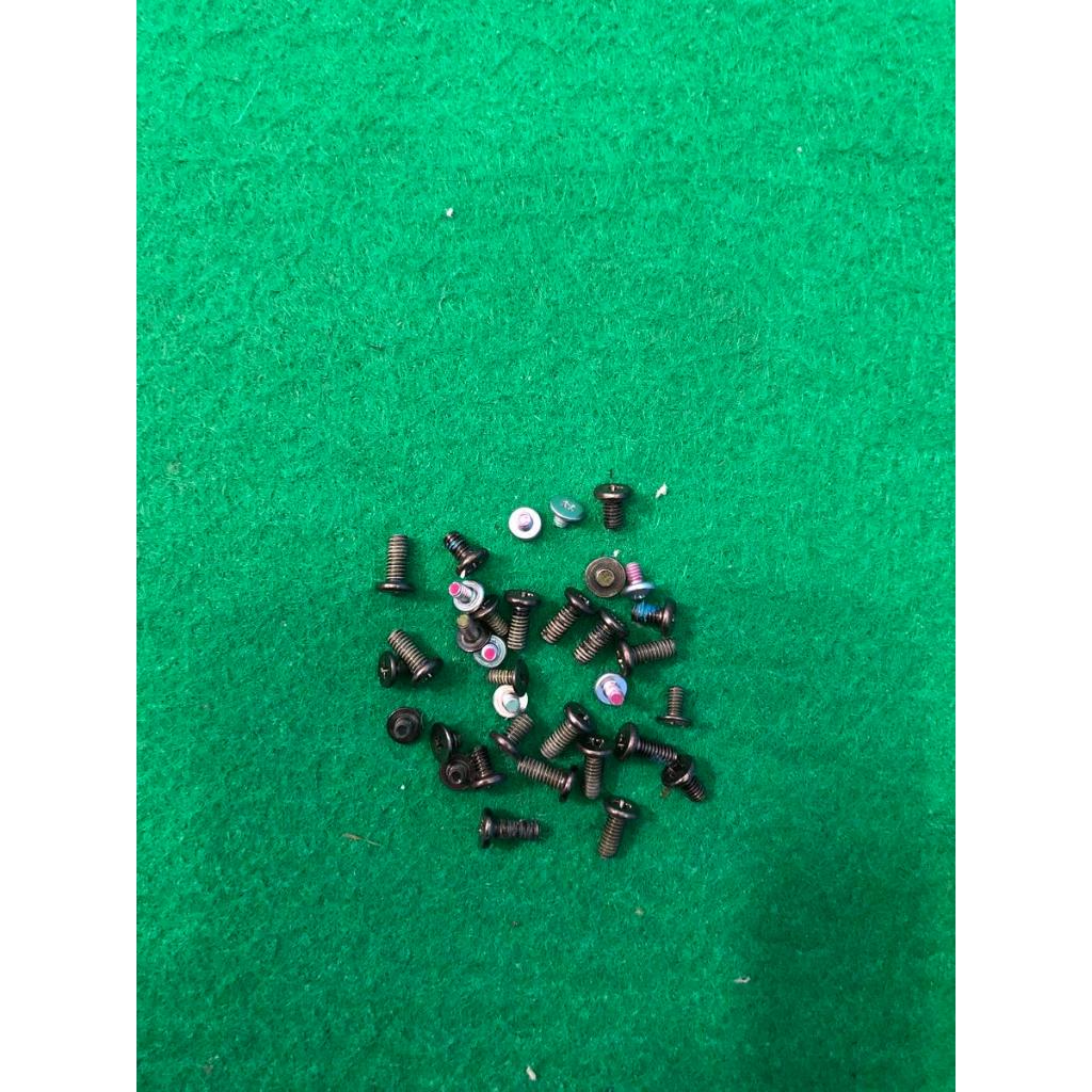 Baut Set Laptop Toshiba Dynabook R73/B