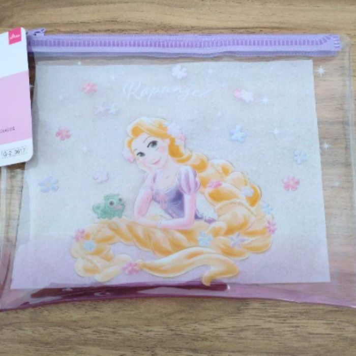 

Pouch Transparan Princess – Rapunzel 20cm x 15 cm