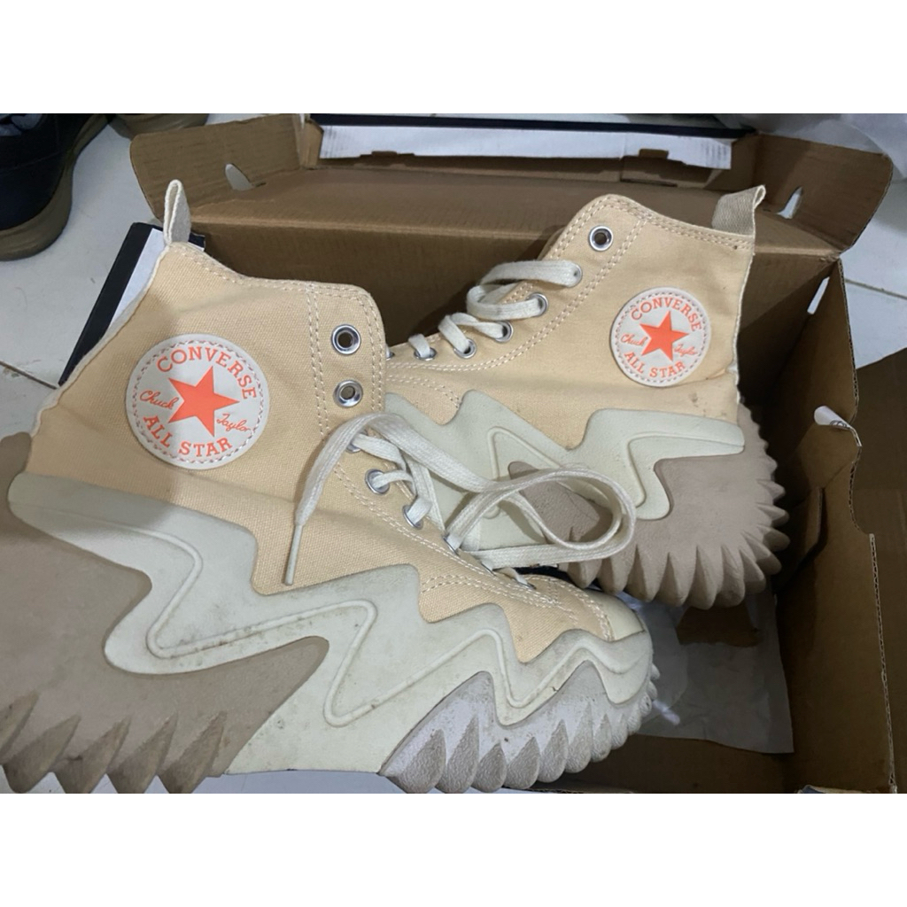 preloved sepatu converse run star hike motion hi light twine 100% ORI