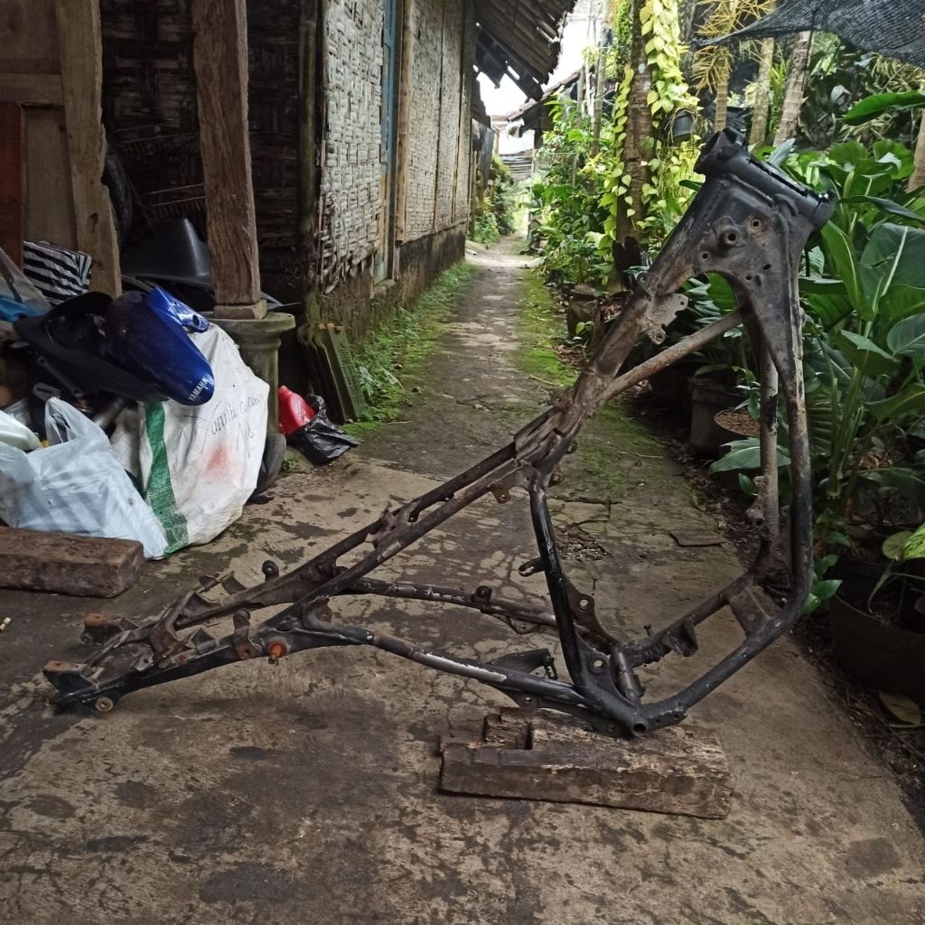 Rangka Yamaha RXZ RXZ CATALYZER Original Copotan