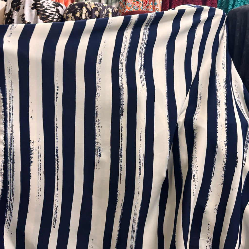 Kain Zara Crepe Motif Salur – Bahan Jatuh Adem Cocok Gamis & Blouse lq