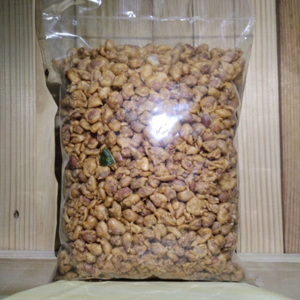 

Cemilan enak kacang arab/kacang keriting/kacang tepung free bubble wrap