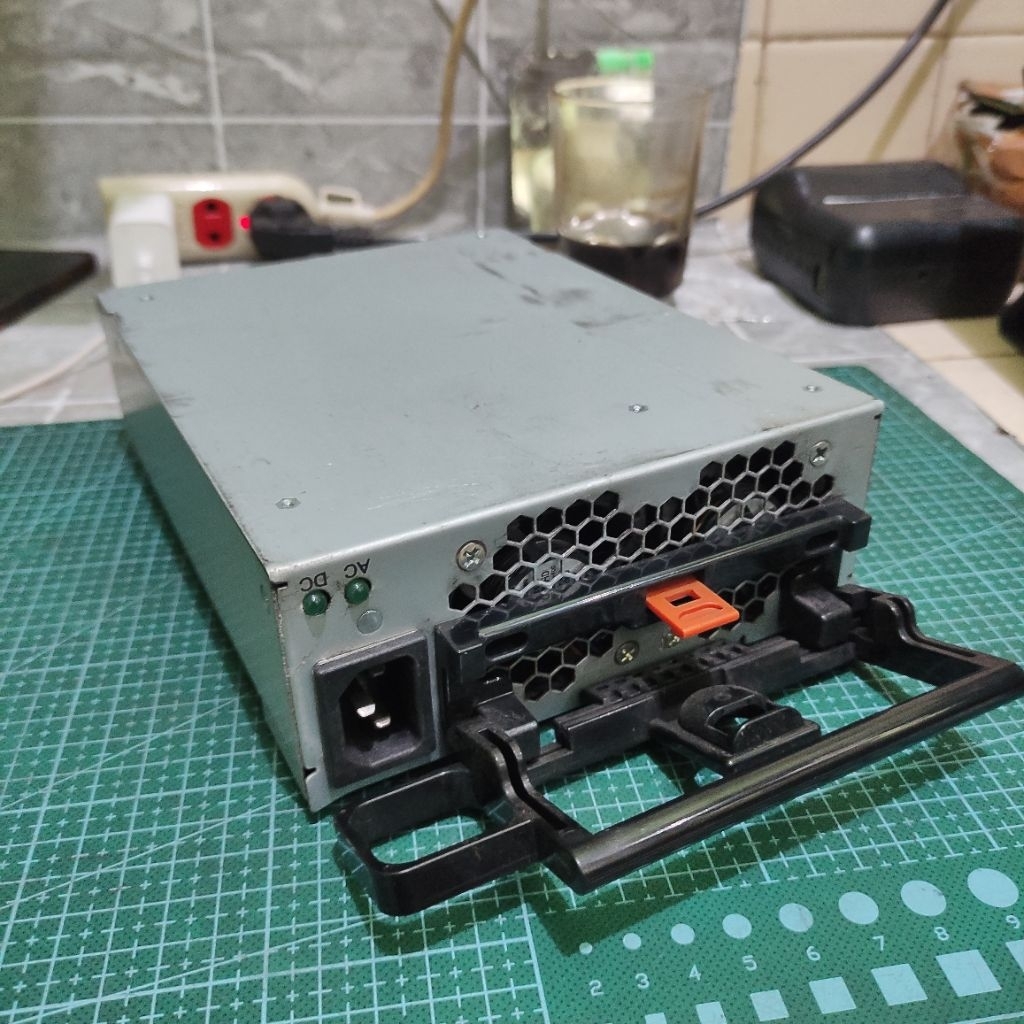 ARTESYN PSU SWITCHING POWER SUPPLY 12V 56A SERVER MODEL : 7000830-Y000