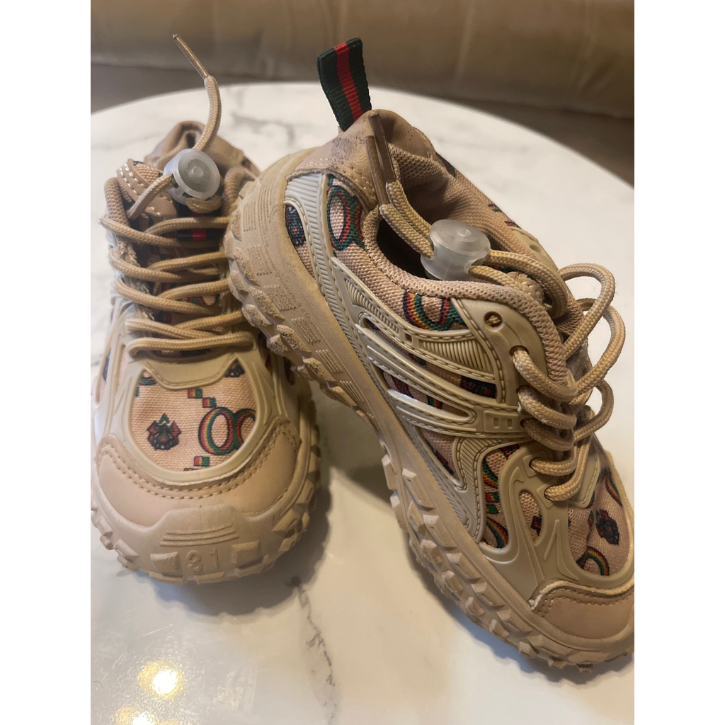 Sepatu sneakers anak laki Yongkidz