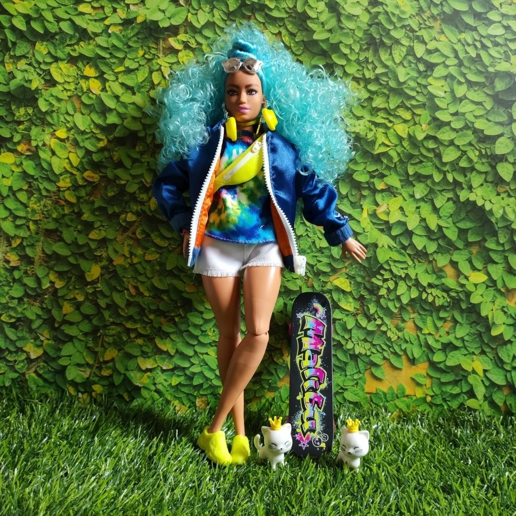 Mainan Boneka Barbie Extra 4 Set Lengkap Preloved Like New