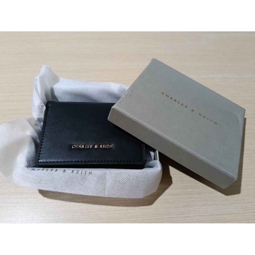 Dompet mini CK full hitam Eksklusif ada tempat koin, kartu dan uang kertas lengkap tali panjang