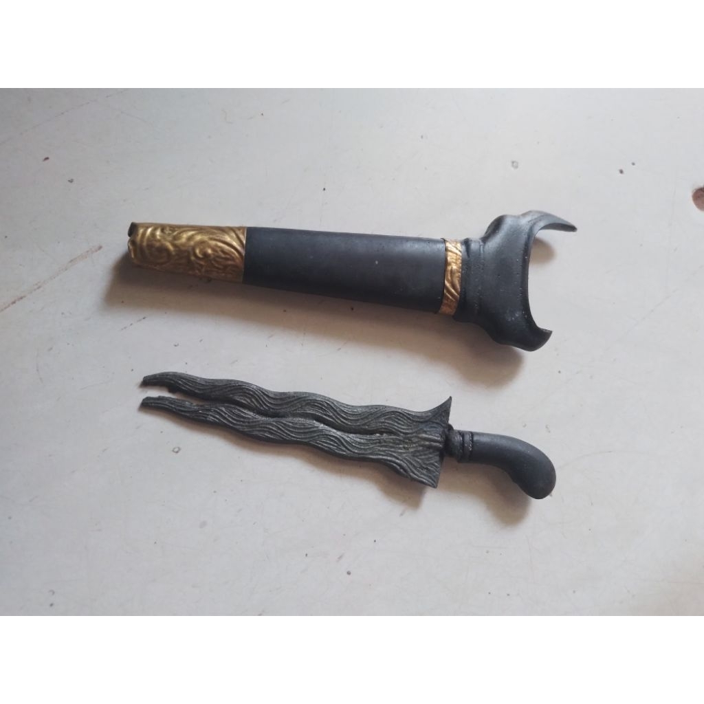 KERIS KECIL