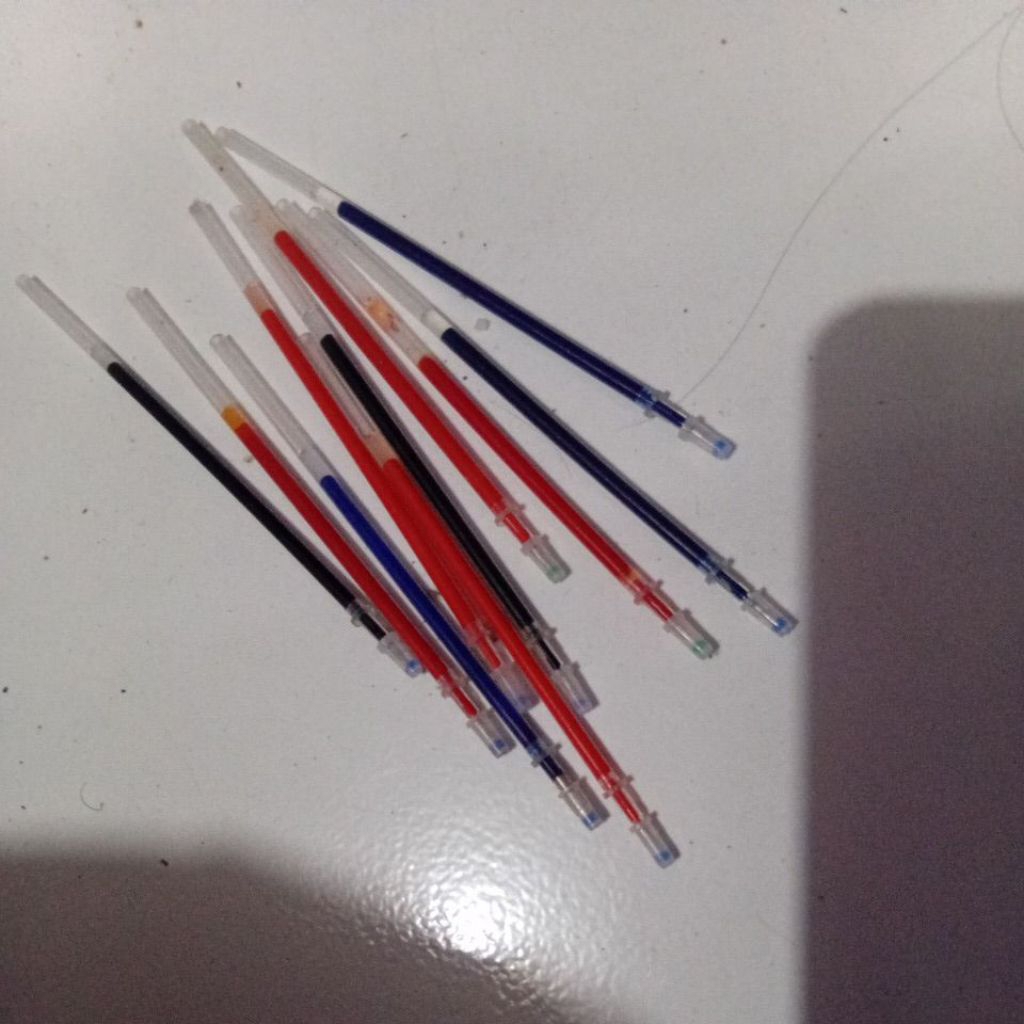 

isi pulpen tinta warna warni