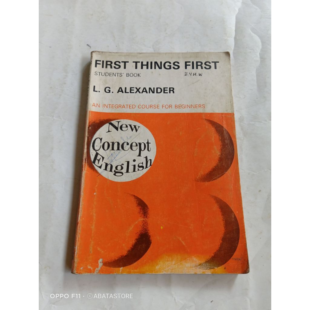 BUKU FIRST THINGS FIRST STUDENTS BOOK L G ALEXANDER