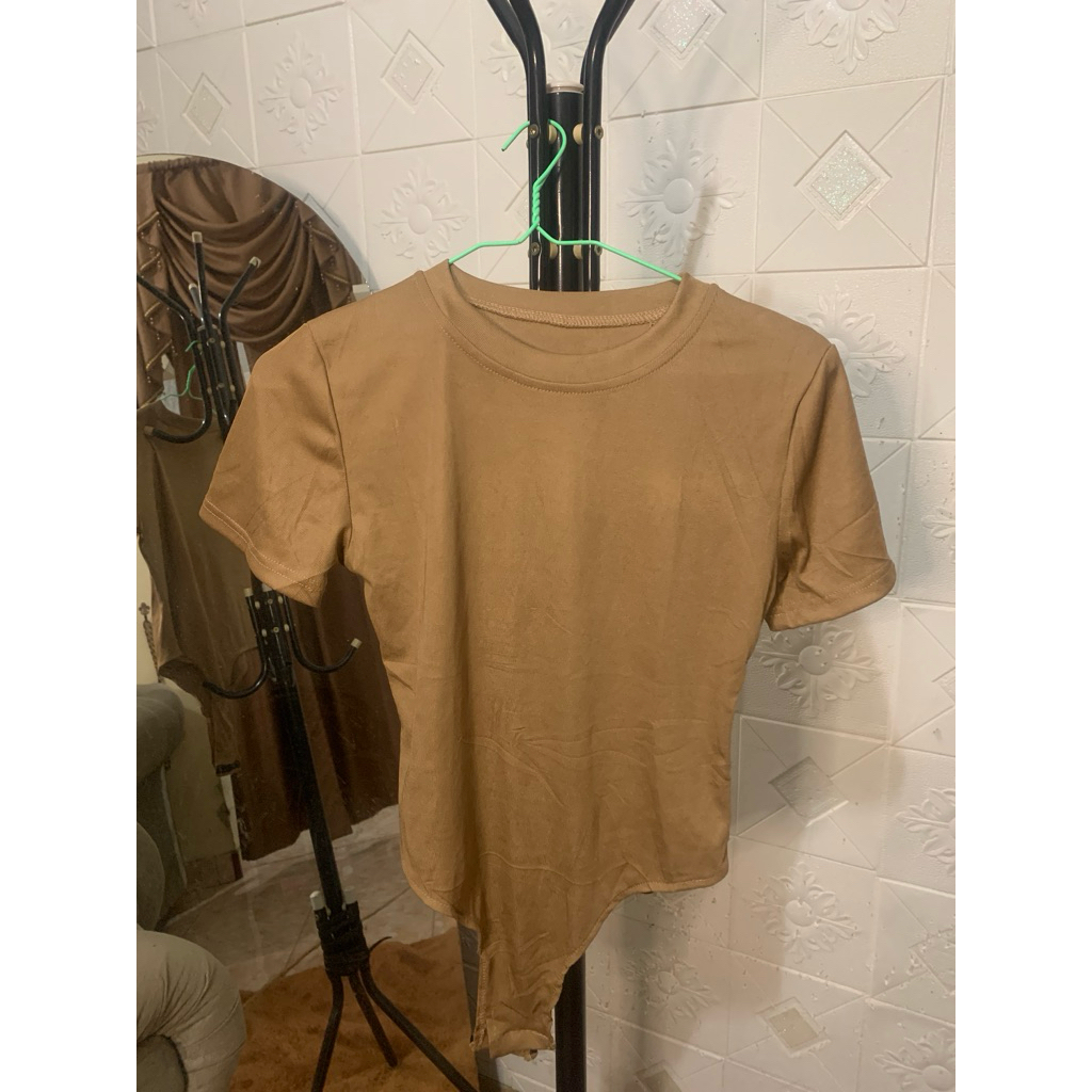 Preloved Bodysuit Wanita Lengan Pendek