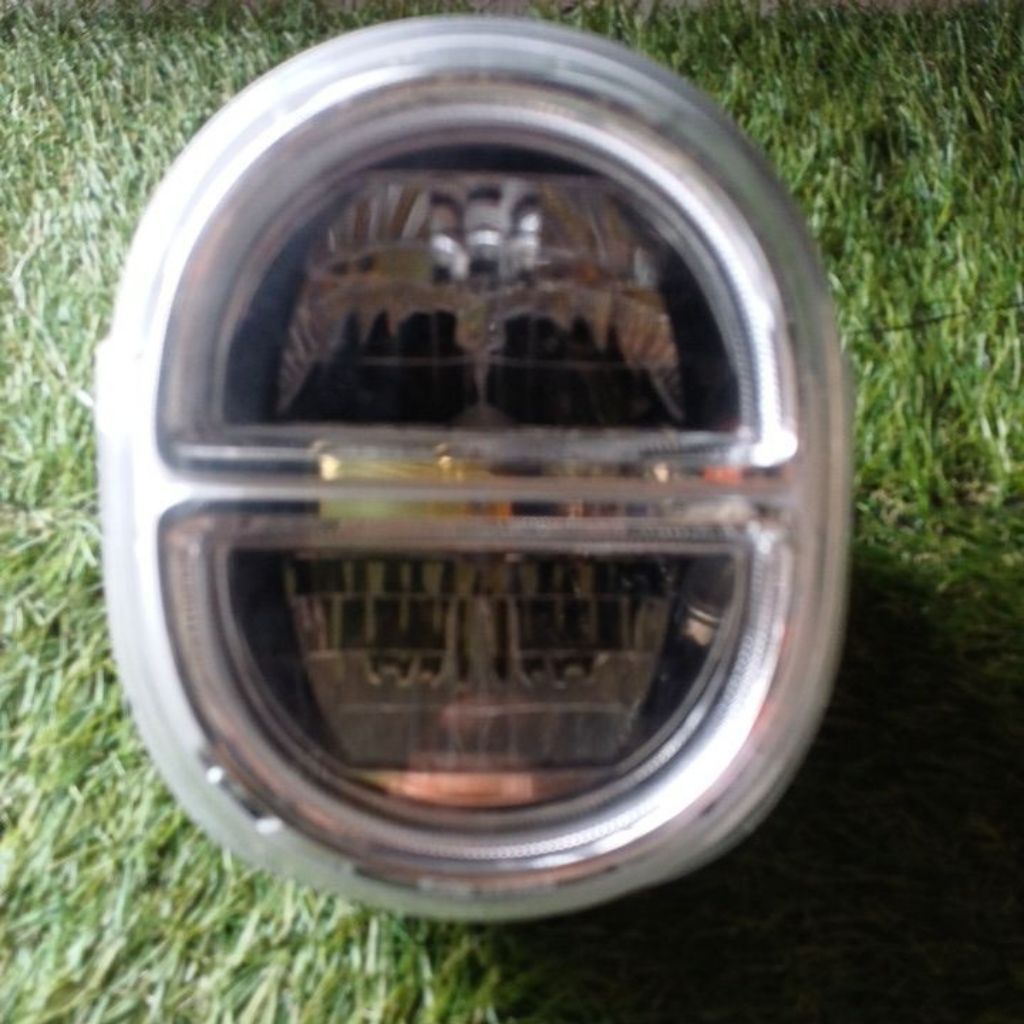 Replektor Lampu depan yamaha Fazio original