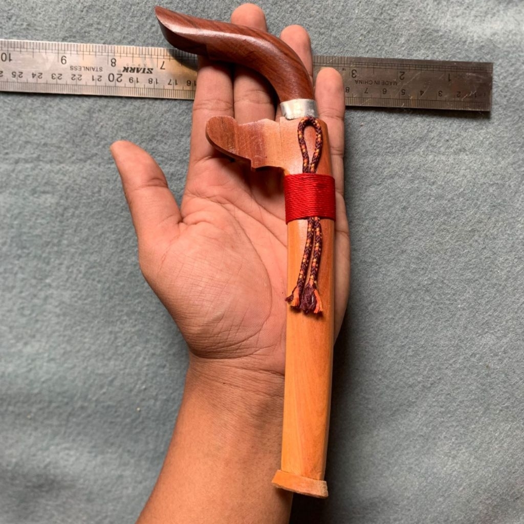 Pusaka Kawali Bugis antikan khas Makassar