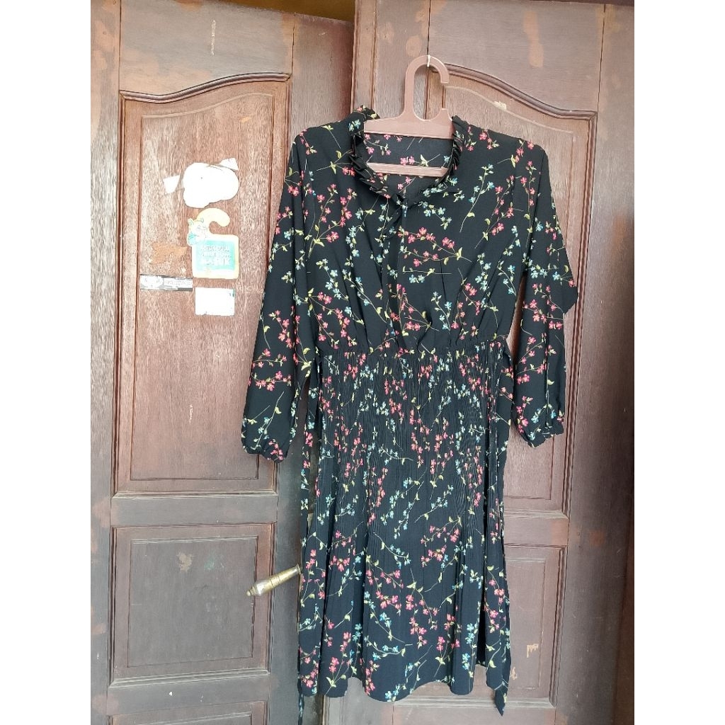 DRESS MIDI BUNGA PLISKET KOREAN LOOK