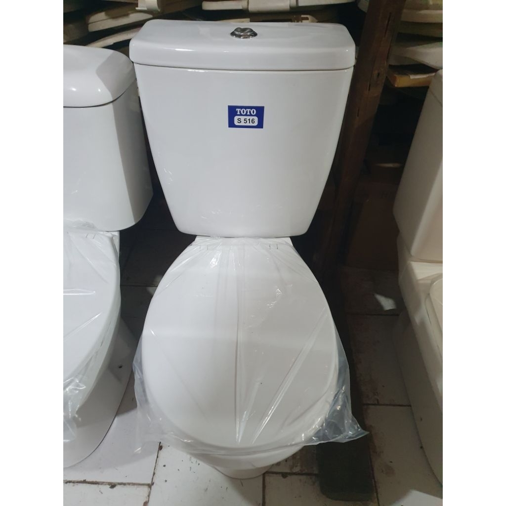 Kloset duduk TOTO S516JPT4 Warna putih