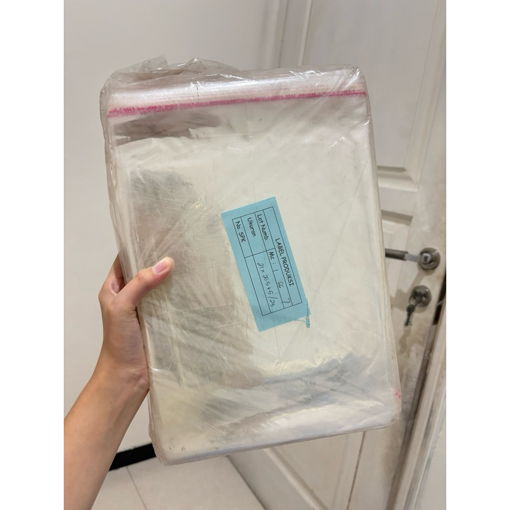 

(Isi 50) Plastik OPP Besar 21x25.5+5 cm – Plastik Packing Dokumen / Baju Anak