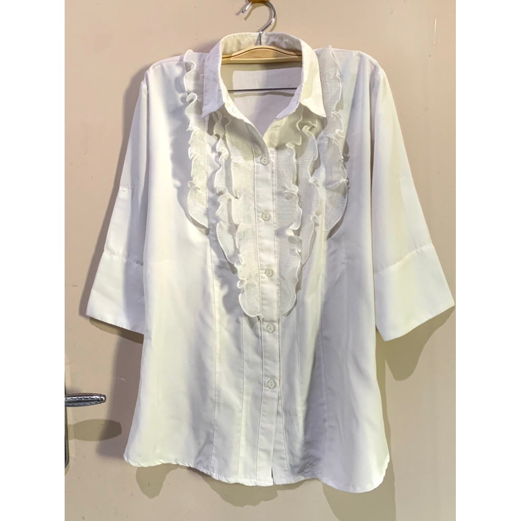 PRELOVED Kemeja Wanita Putih Blouse Renda White Kemeja Baju Kantor Hem Kuliah