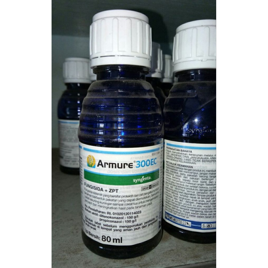 FUNGISIDA ARMURE 300 EC DENGAN BAHAN AKTIF DIFENOKONAZOLE 150g/l dan PROPIKONAZOLE 150 g/l
