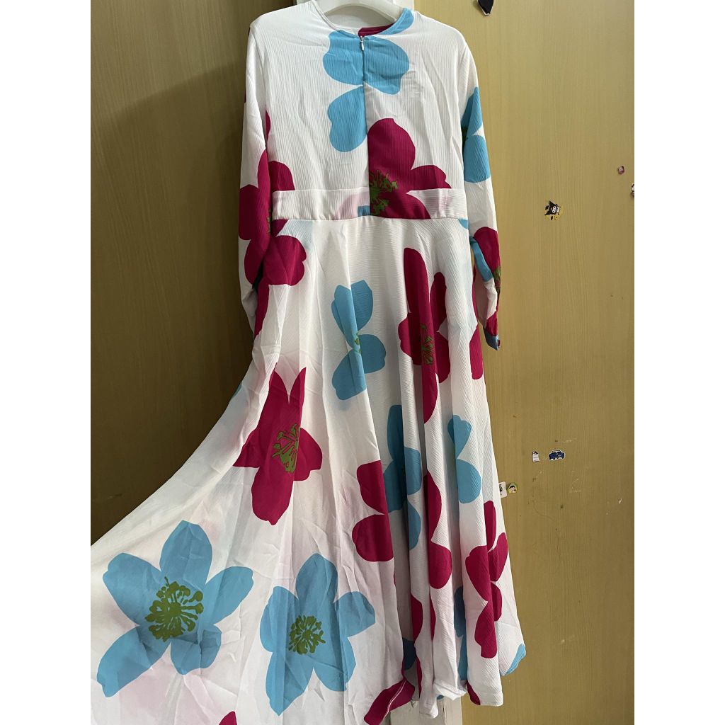 Baju Gamis Bunga Warna Putih Bekas