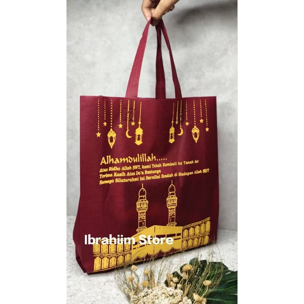 

(Isi 12 Pcs) Tas Souvenir Oleh-oleh Haji dan Umroh Uk 25x35 dan 30x40 cm / Goodie Bag Haji dan Umroh / Tas Oleh-oleh Haji / Tas Oleh-oleh Umroh