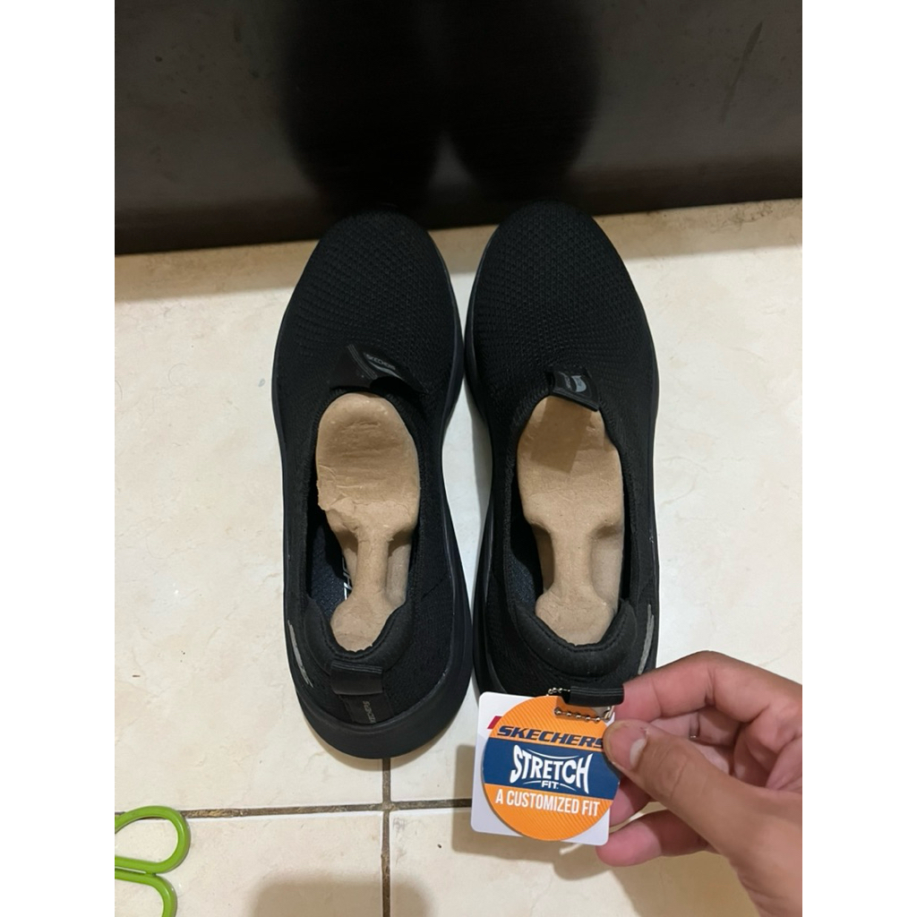 Sepatu Skechers Archfit