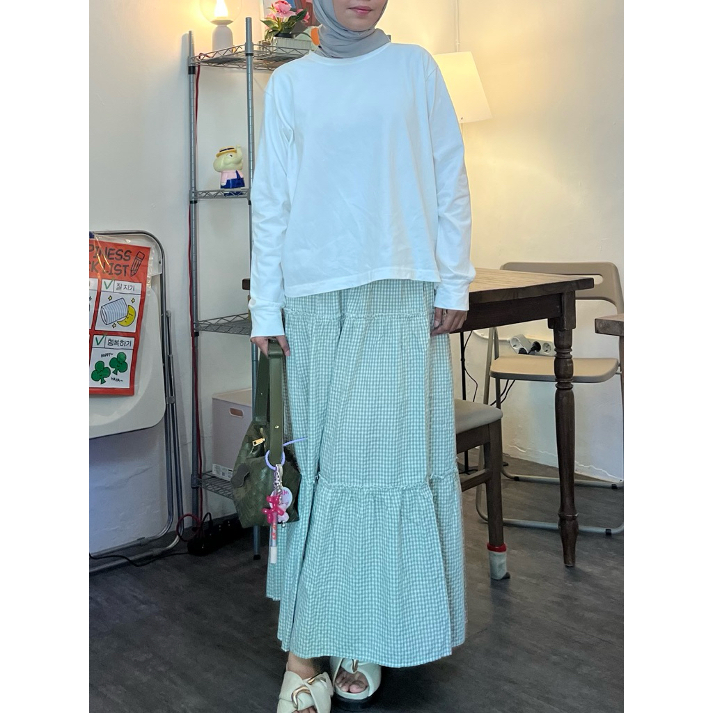 Upeu.clo Nona Basic Shirt/Long Sleeves Shirt/Basic Shirt