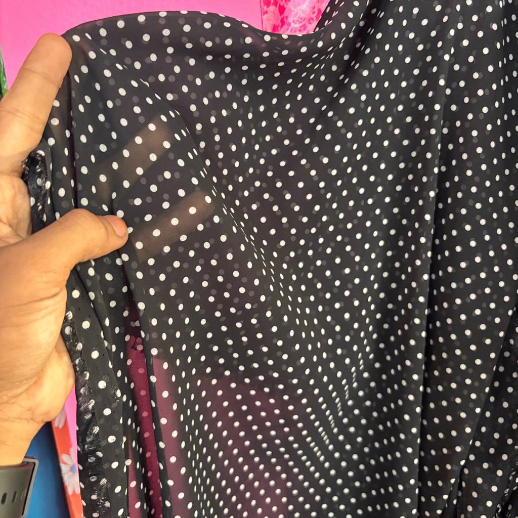 Kain Sifon Ceruty Motif Polkadot Hitam Putih – Adem, Jatuh, Cocok Gamis & Dress vt