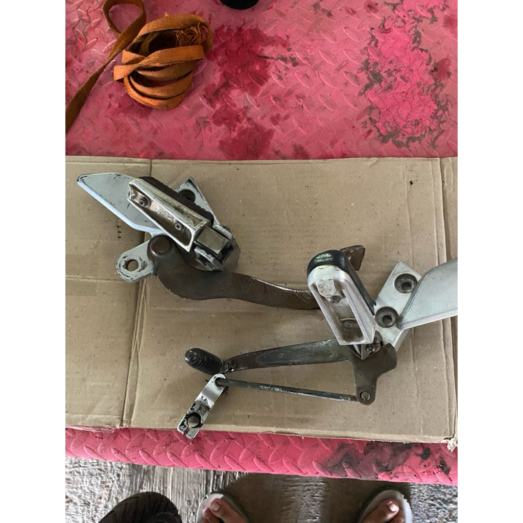 FOOTSTEP COPOTAN ORI YAMAHA VIXION