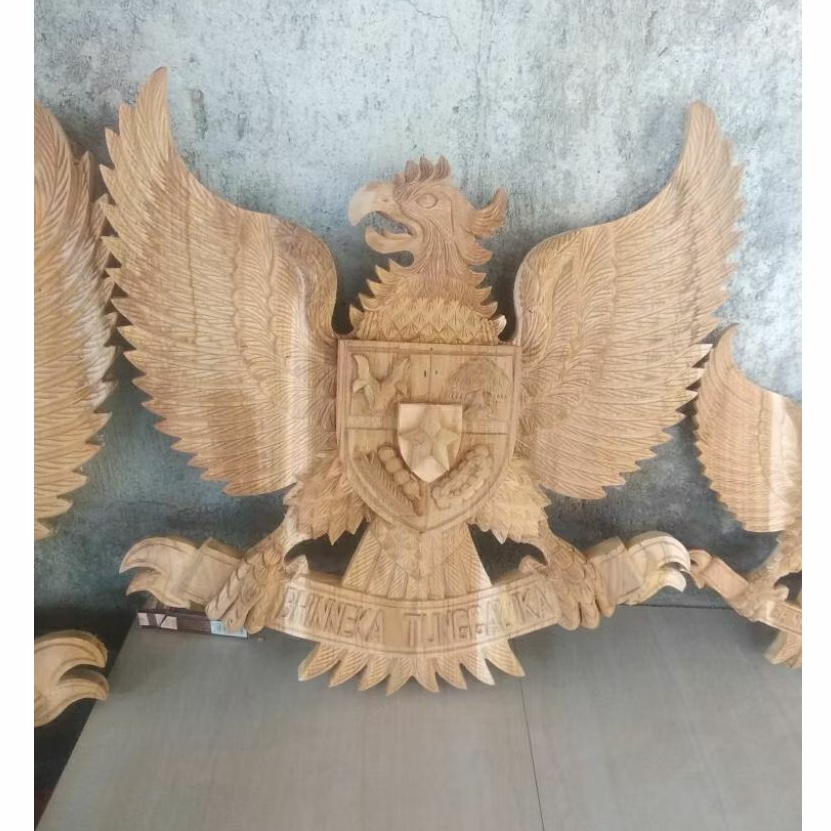 ukiran garuda