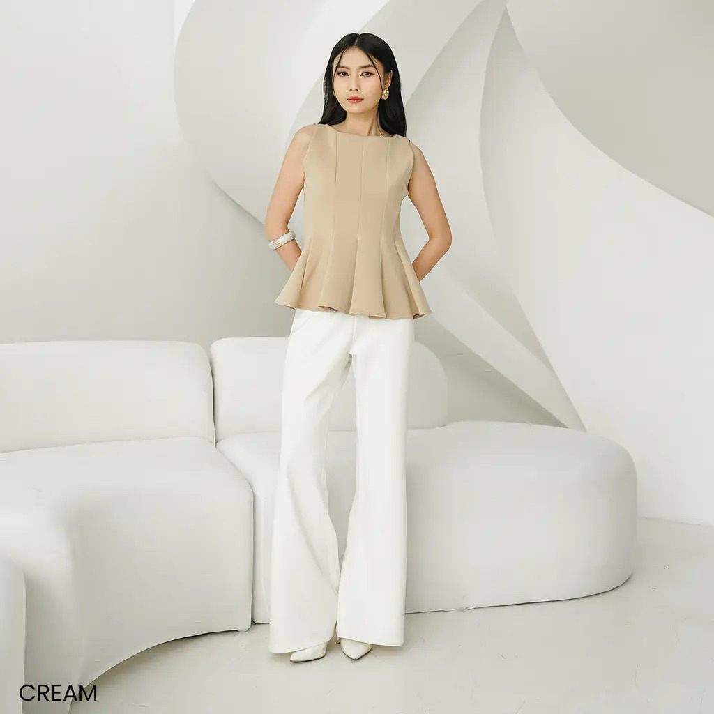 Iviy Top Peplum Scuba