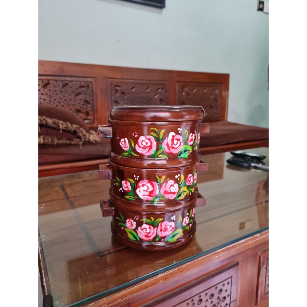 Rantang kayu jati lukis