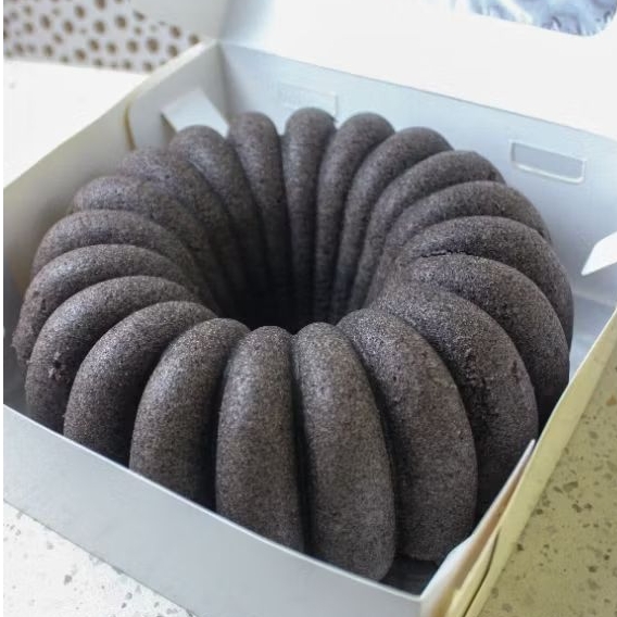 

Bolu Ketan Hitam dan Bolu Ketan Hitam Cream Cheese