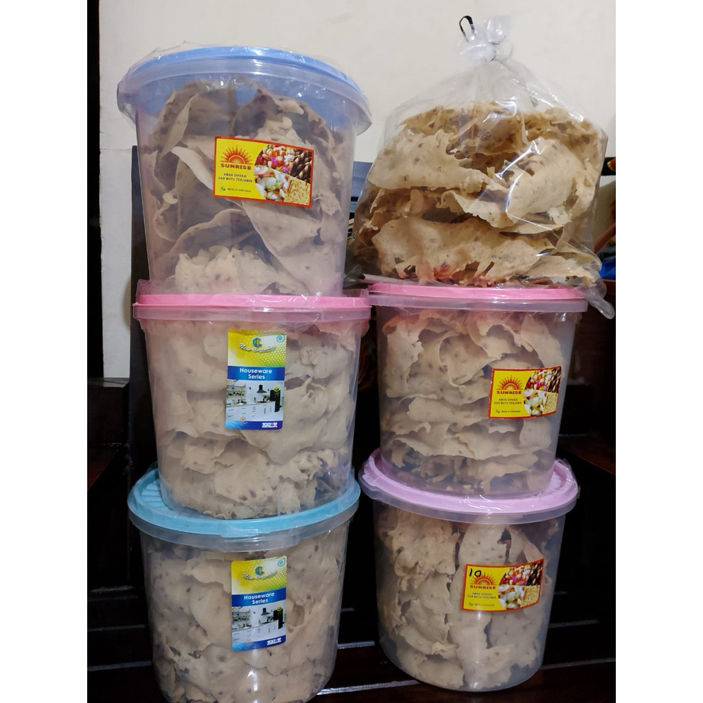 

Peyek Kacang Tanah atau Kacang Hijau