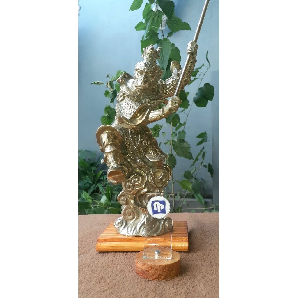 Patung Dewa Sungokong/Kera Sakti Kuningan