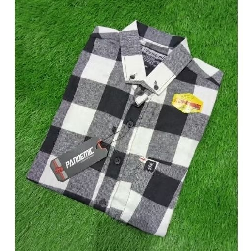 AGE Kemeja Flannel Pria Pandemic Kotak Hitam Putih