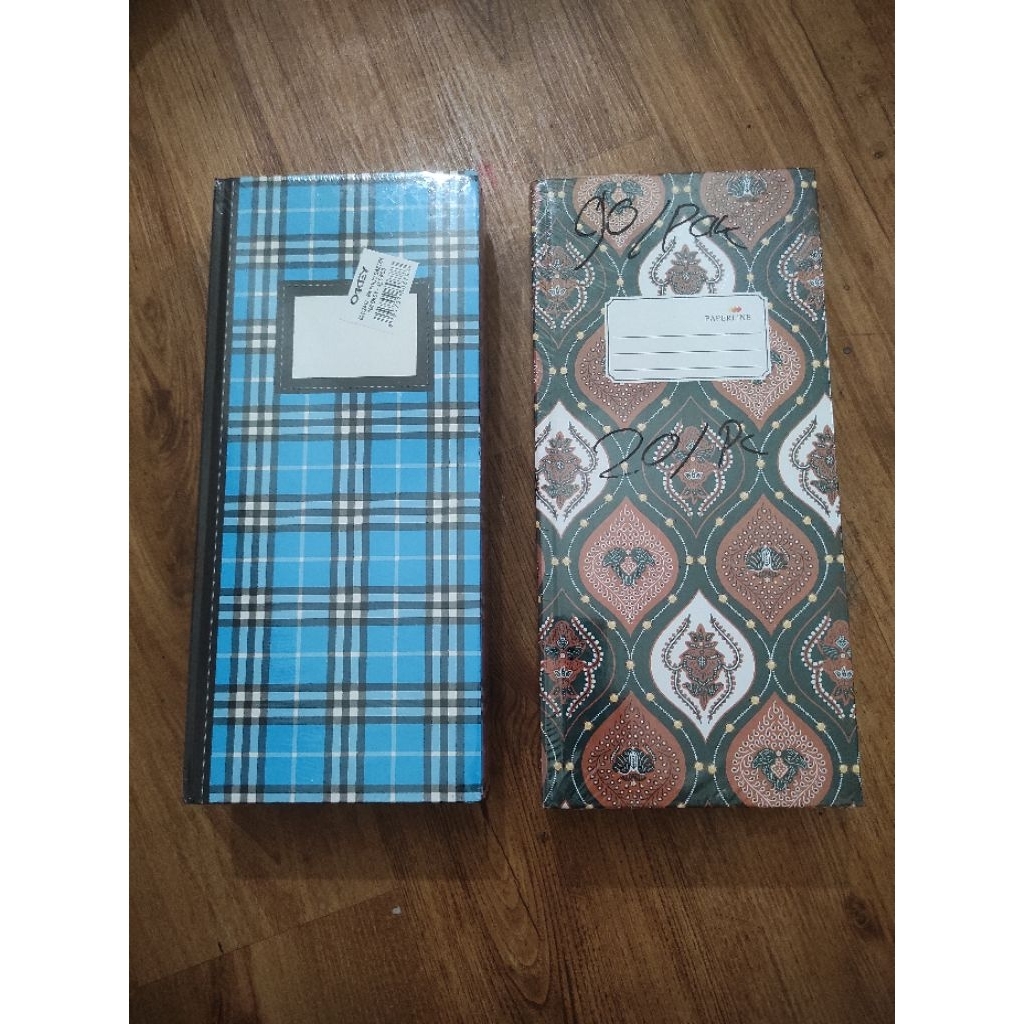 

Buku folio baster isi 100lbr