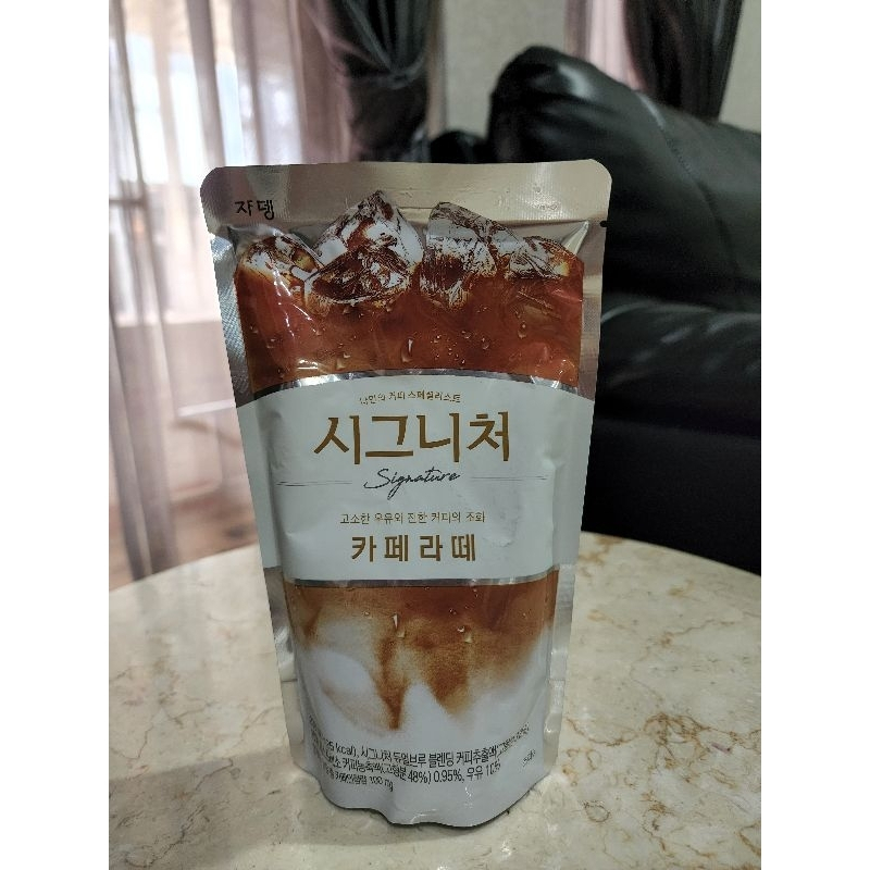 

[oddsolshop] pekanbaru/Jardin Signature Cafe Latte 230ml