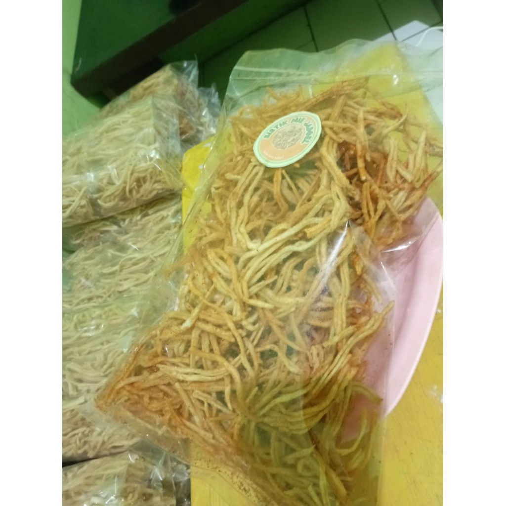 

sistik makanan ringan renyah gurih gurih bumbu tabur kemasan 250gram