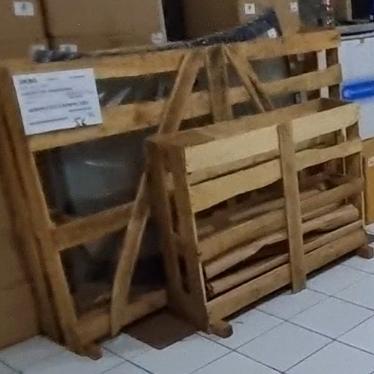 PETI KAYU KHUSUS PESANAN KACA MOBIL