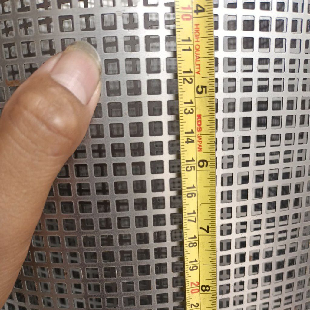 RAM / GRILL BOX SPEAKER LUBANG KOTAK UKURAN 100X50 LEBAR LUBANG 5X5MM TEBAL 0.8MM