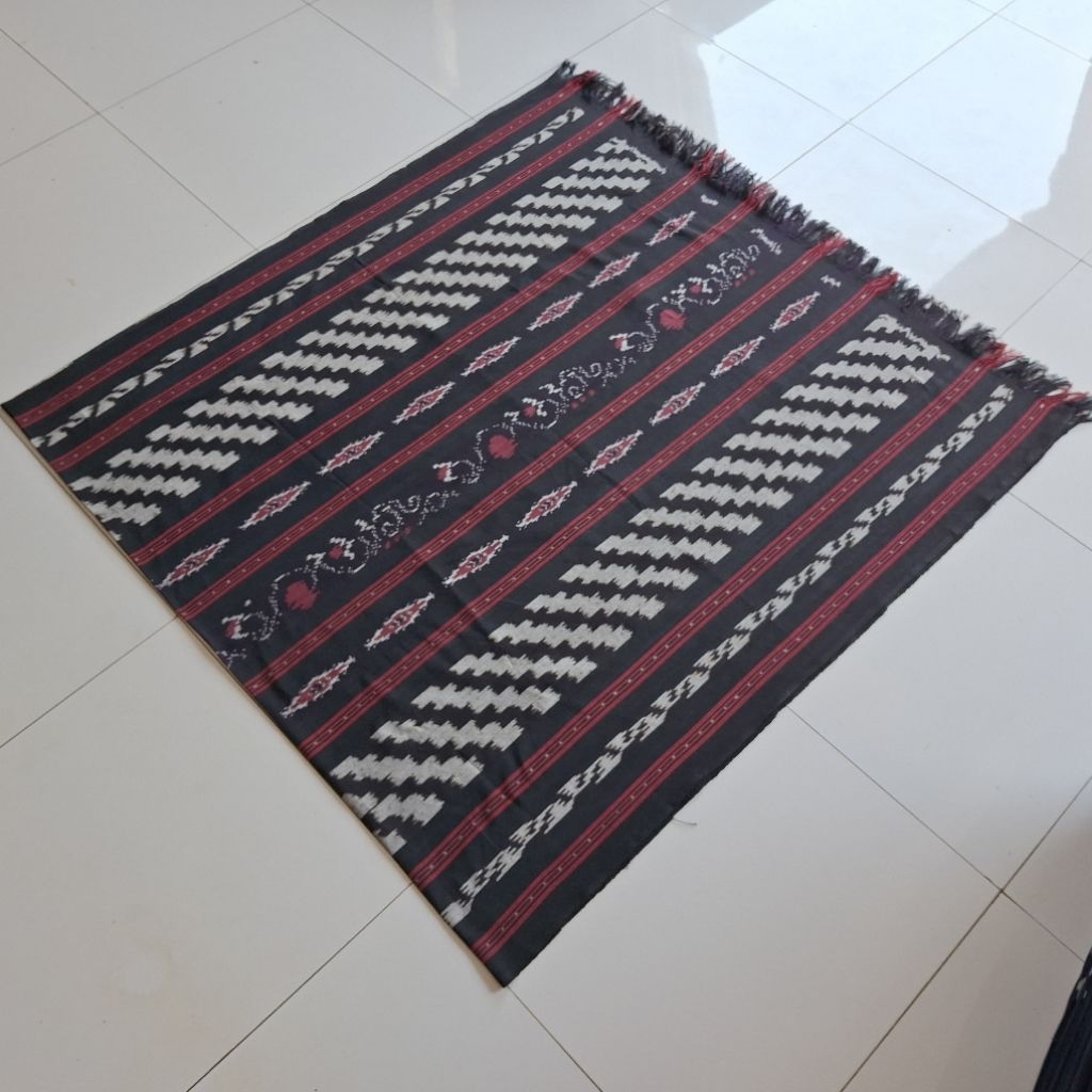 KAIN TENUN BLANKET TRADISIONAL TROSO JEPARA, KAIN TENUN ETNIK NUSANTARA, KAIN BATIK TENUN, SERAGAM B