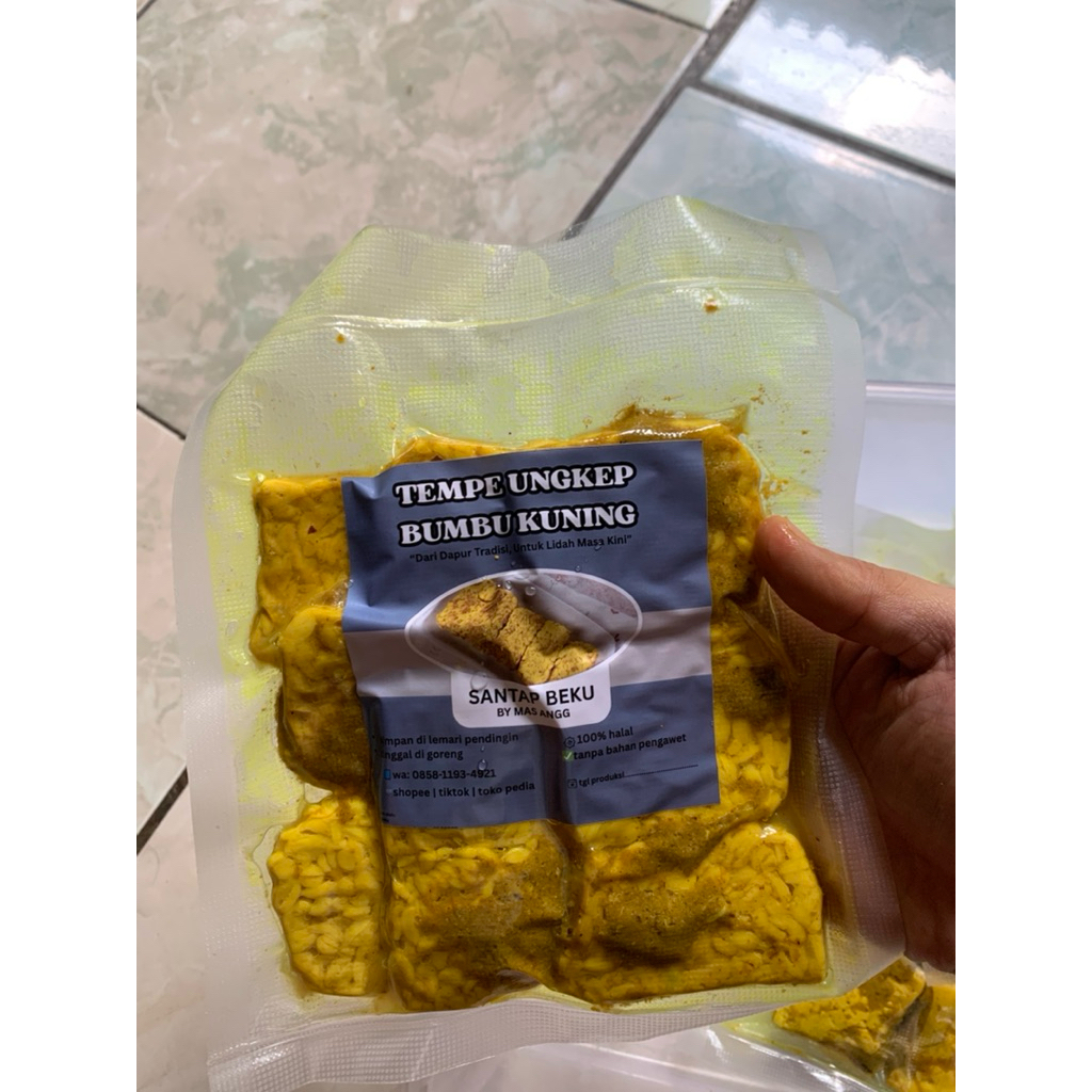 

TEMPE UNGKEP BUMBU KUNING 9 Potong Tanpa Pengawet – Fresh Home Made
