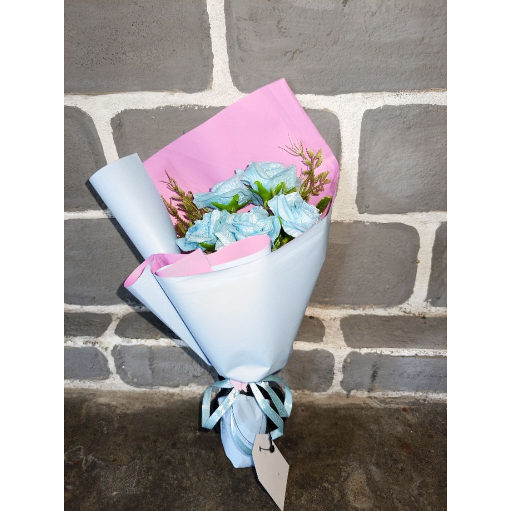 Buket Mini Mawar Biru