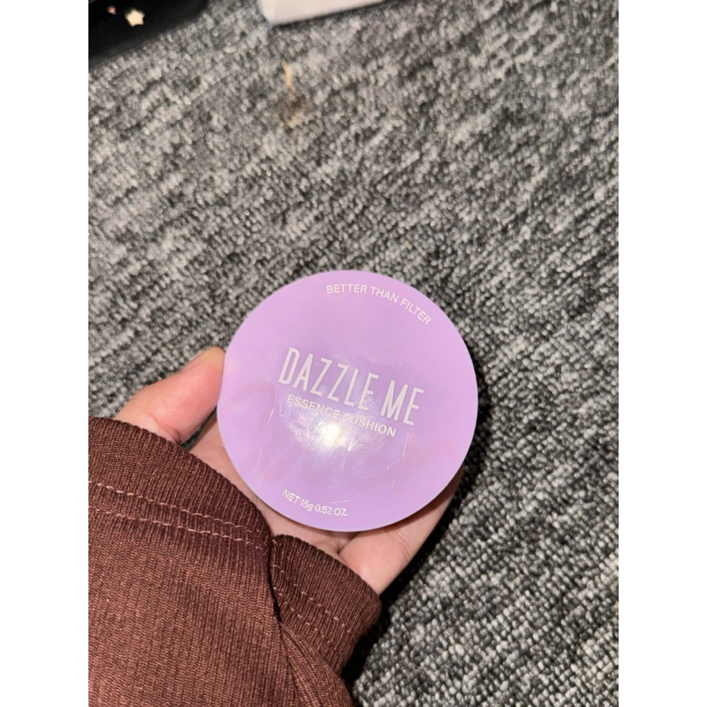 preloved dazzle me essence cushion shade n03 wheat beige